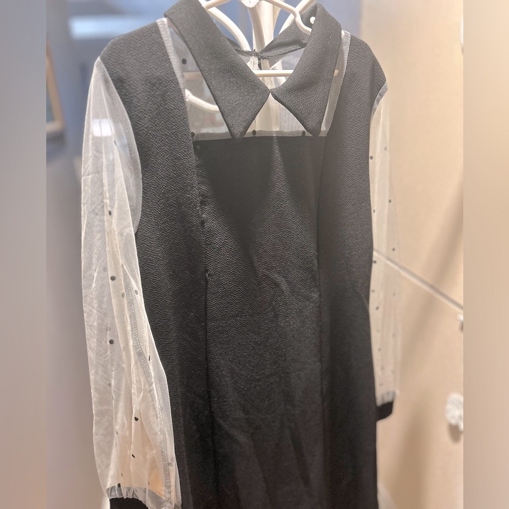 Cute girls dress - Picture 2 of 2